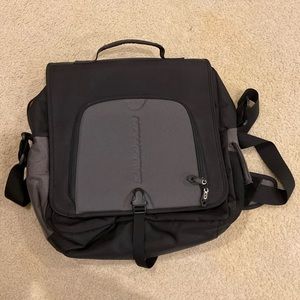 SALOMON - Travel Experience Copper Messenger Bag - Black - Laptop -Satchel